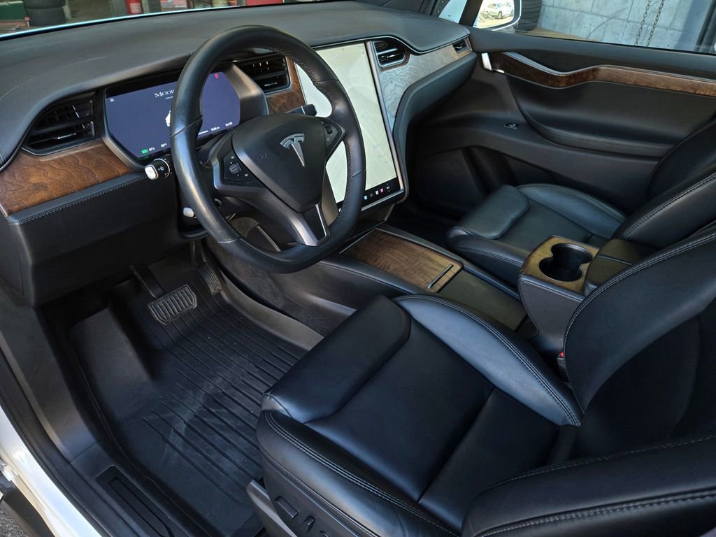 Used 2021 Tesla Model X Long Range image 10