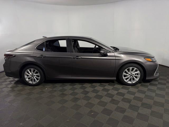 Used 2023 Toyota Camry LE FWD image 10
