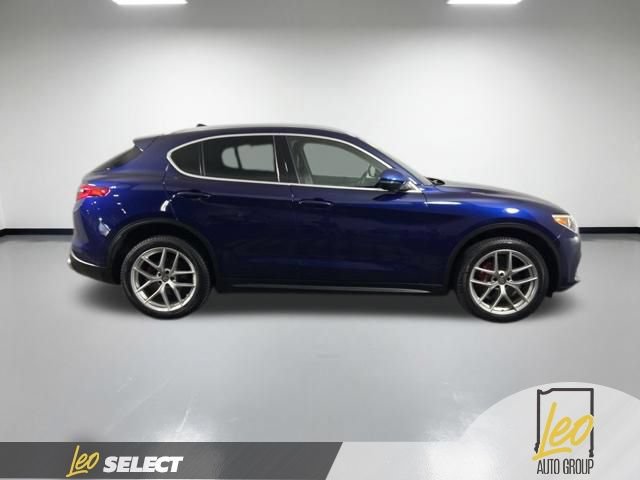 Used 2018 Alfa Romeo Stelvio Ti AWD/4WD image 6