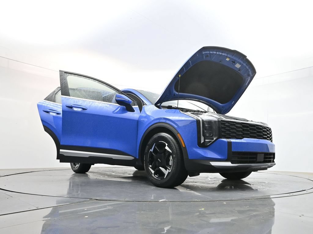 Used 2026 Kia Sportage EX FWD image 40