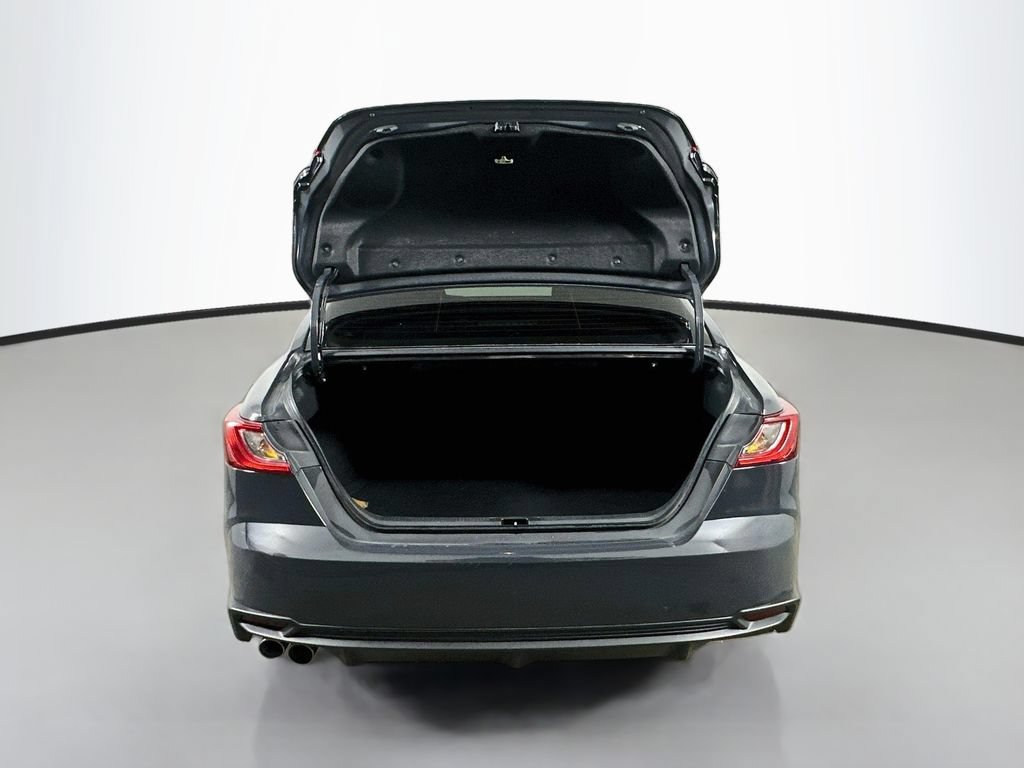 Used 2025 Toyota Camry SE w/ Multimedia Upgrade Package FWD image 33