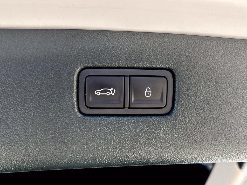 Used 2025 Genesis GV80 2.5T Prestige AWD/4WD image 24