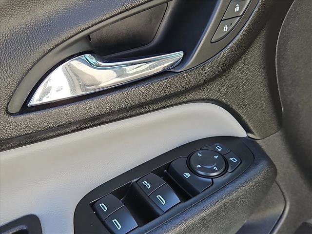 Used 2022 Chevrolet Equinox LS w/ LS Convenience Package image 11