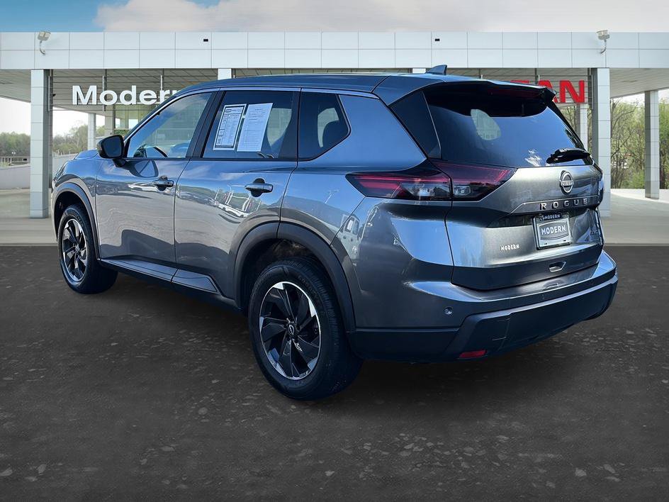 Certified 2025 Nissan Rogue SV AWD/4WD image 3
