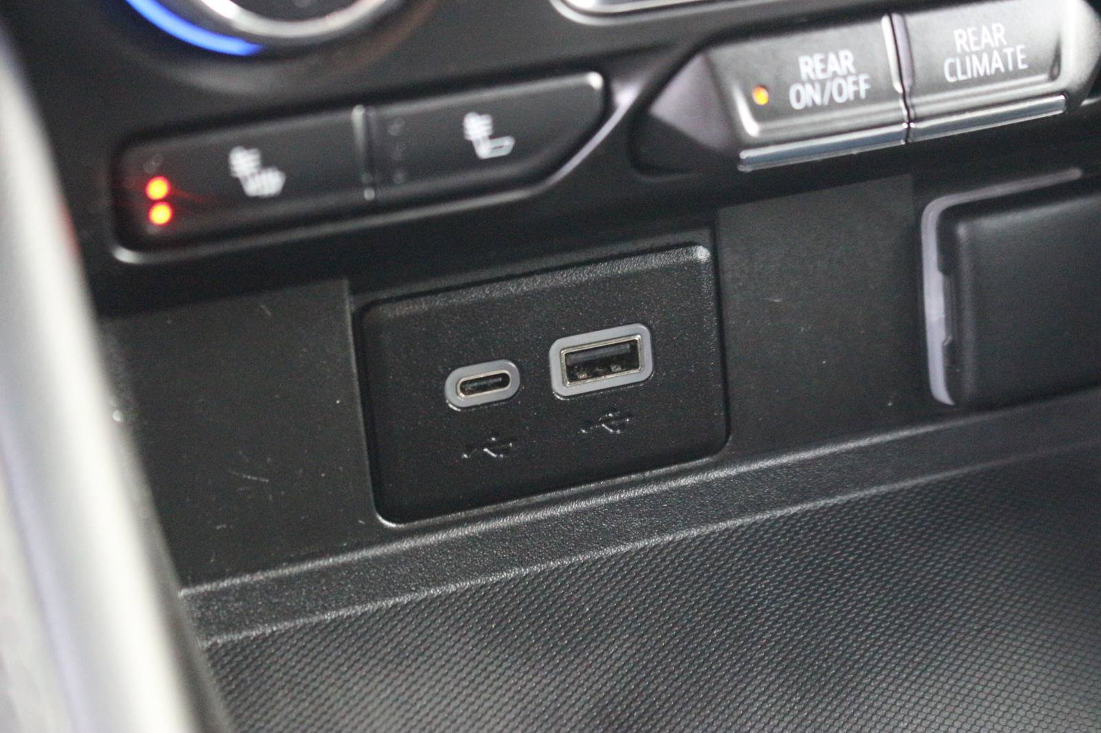 Used 2023 Chevrolet Suburban LT image 28