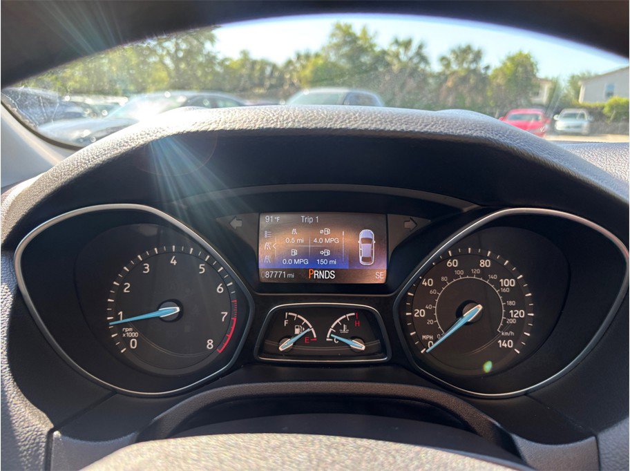 Used 2017 Ford Focus SEL image 18