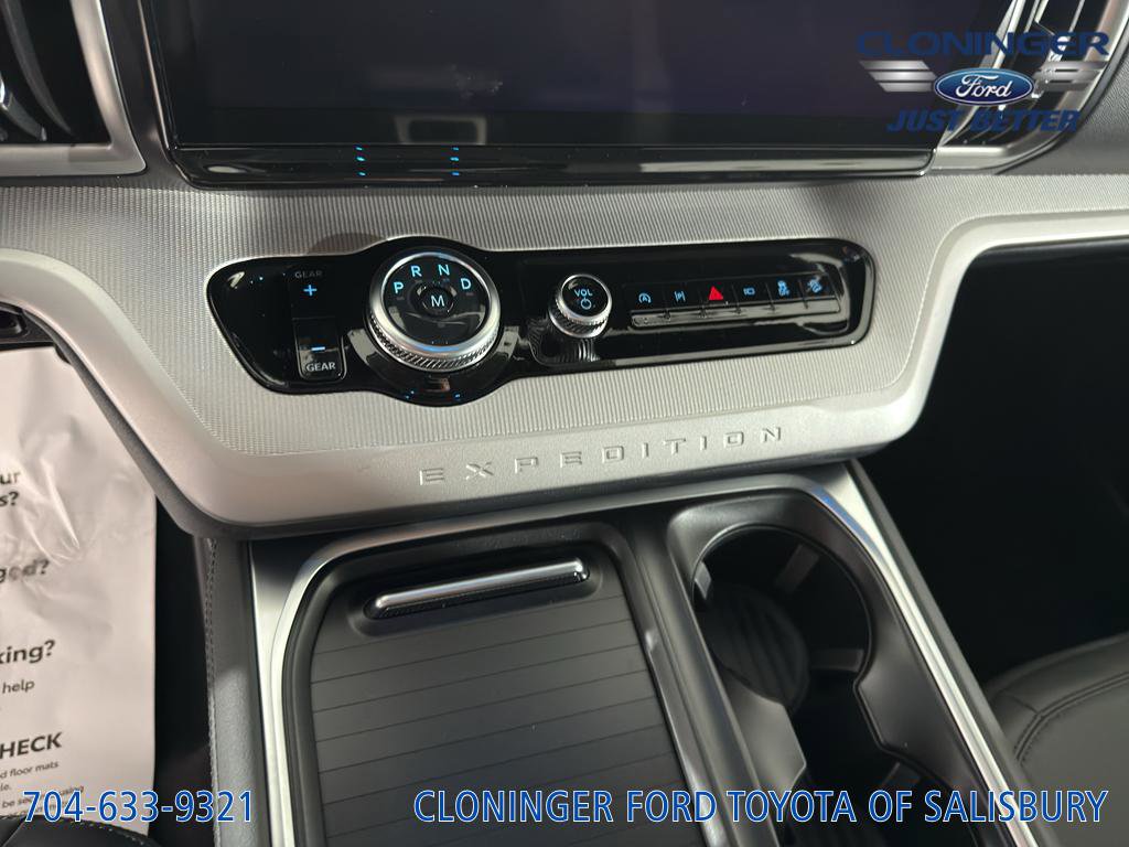 New 2026 Ford Expedition Max Active image 24