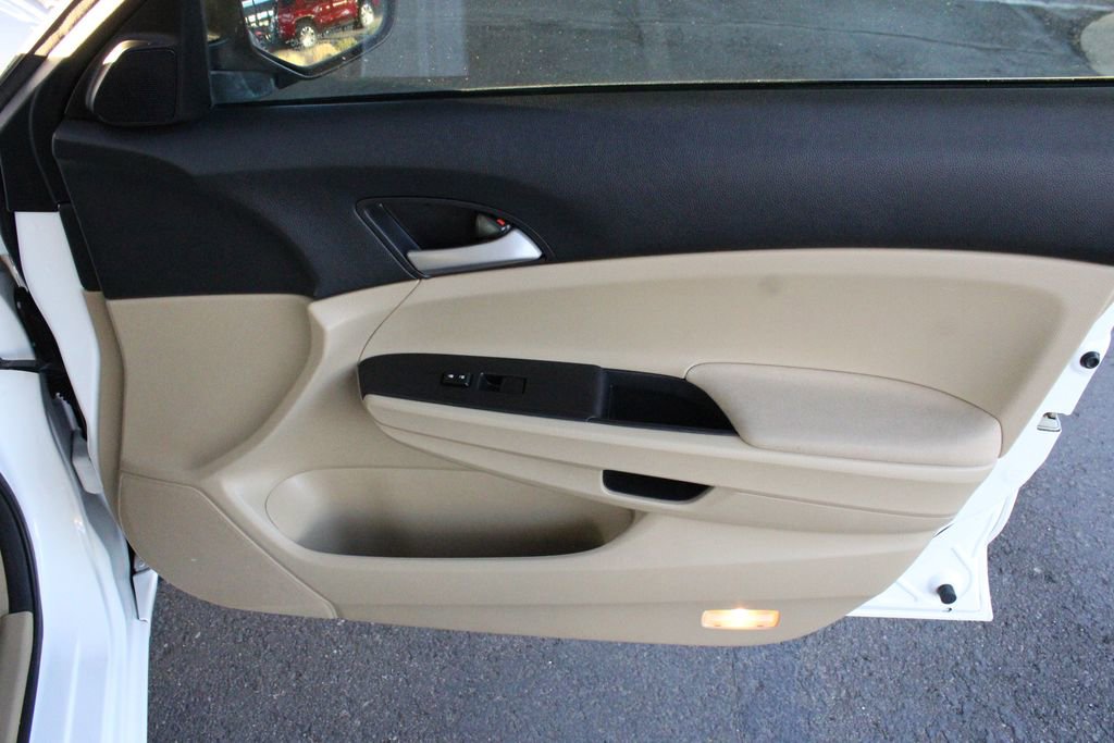 Used 2012 Honda Accord LX image 38