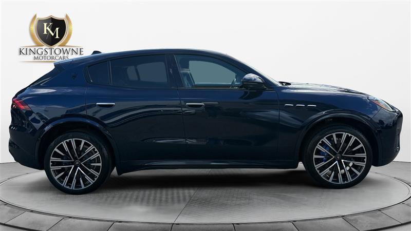 Used 2023 Maserati Grecale Modena AWD/4WD image 6