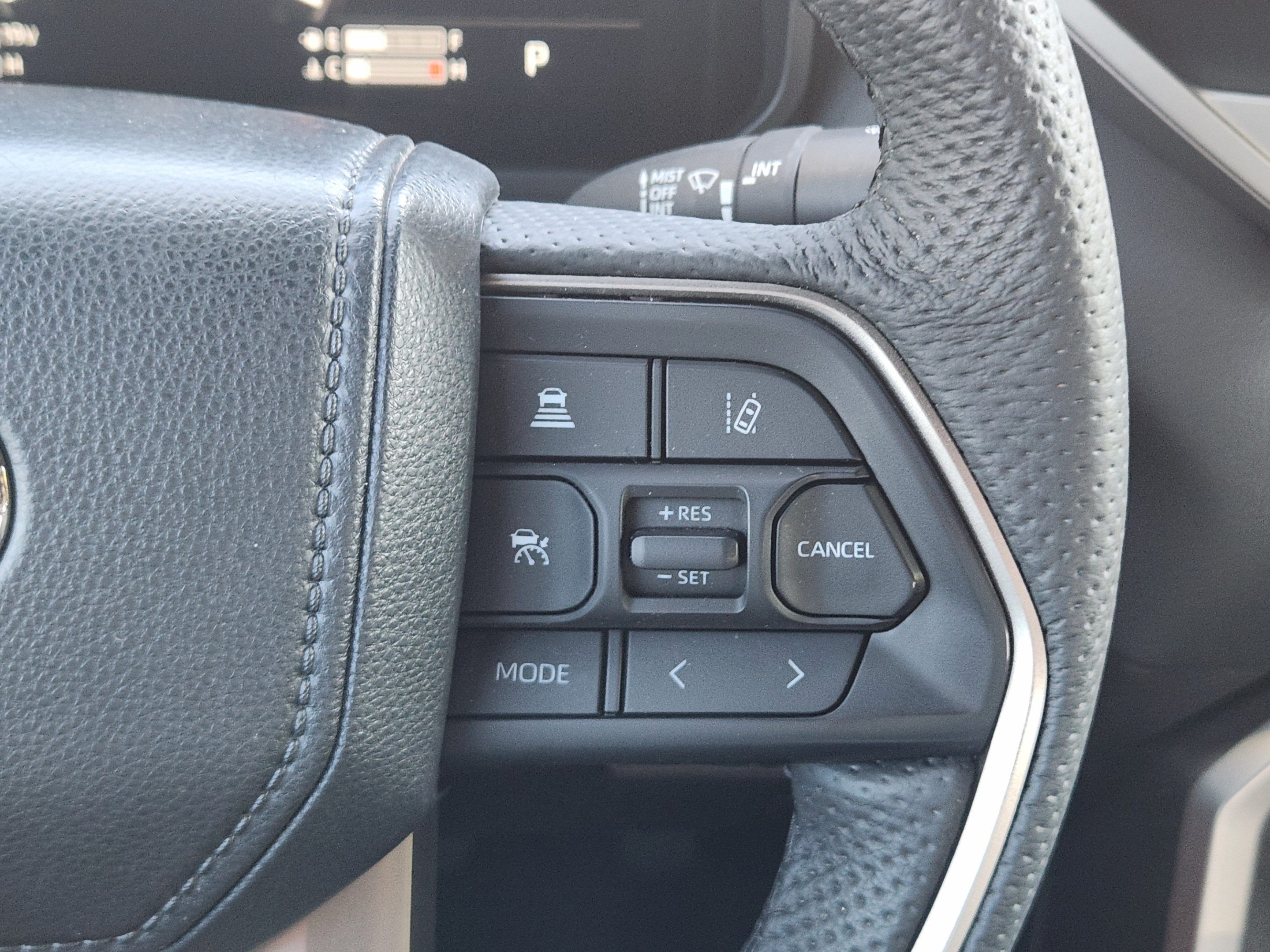 Used 2025 Toyota Tundra Limited AWD/4WD image 23
