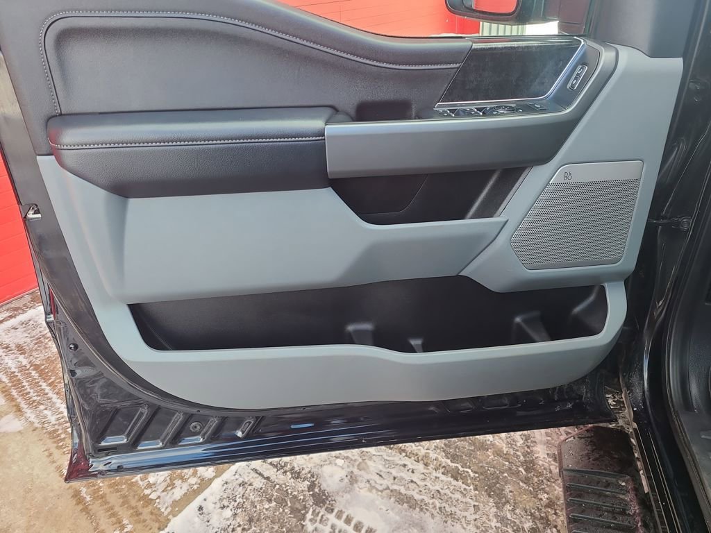 Used 2024 Ford F350 XLT w/ XLT Premium Package image 21