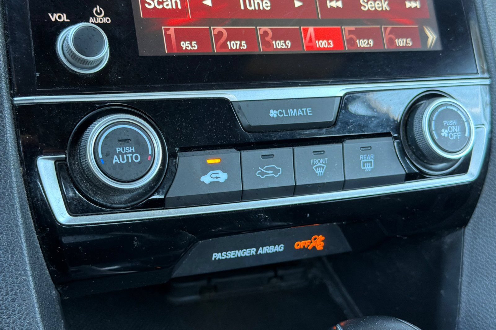 Used 2020 Honda Civic Sport image 21
