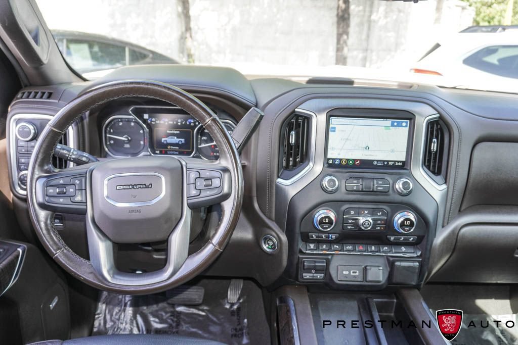 Used 2022 GMC Sierra 2500 Denali w/ Denali Ultimate Package AWD/4WD image 2