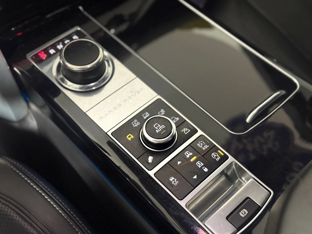 Used 2015 Land Rover Range Rover Autobiography AWD/4WD image 17