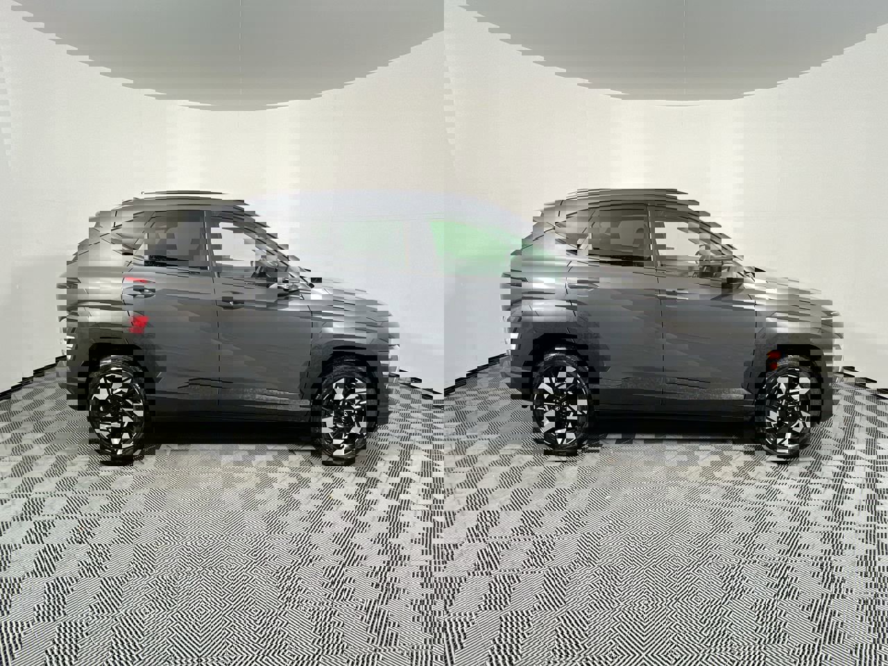 Used 2025 Hyundai Kona SEL image 2