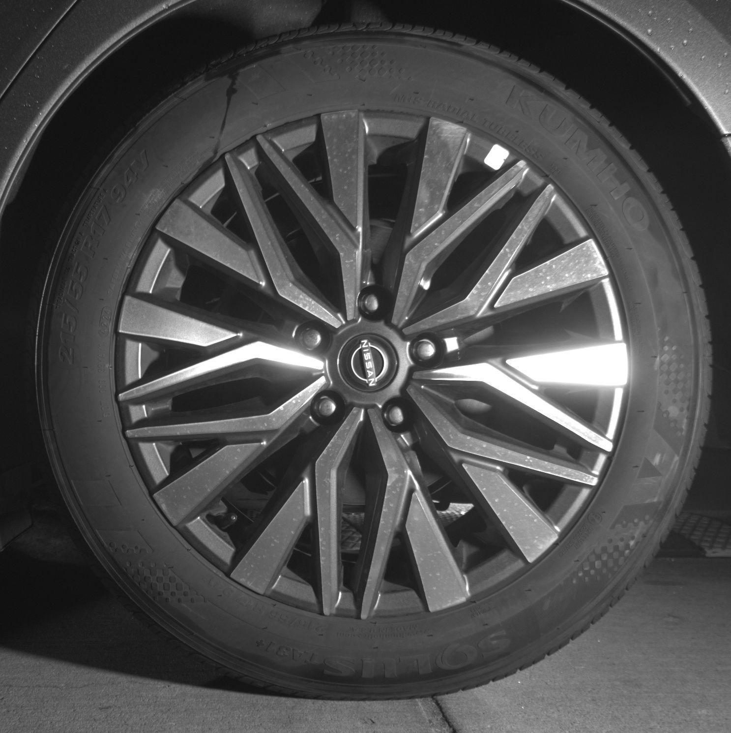 Used 2025 Nissan Altima 2.5 SV FWD image 14