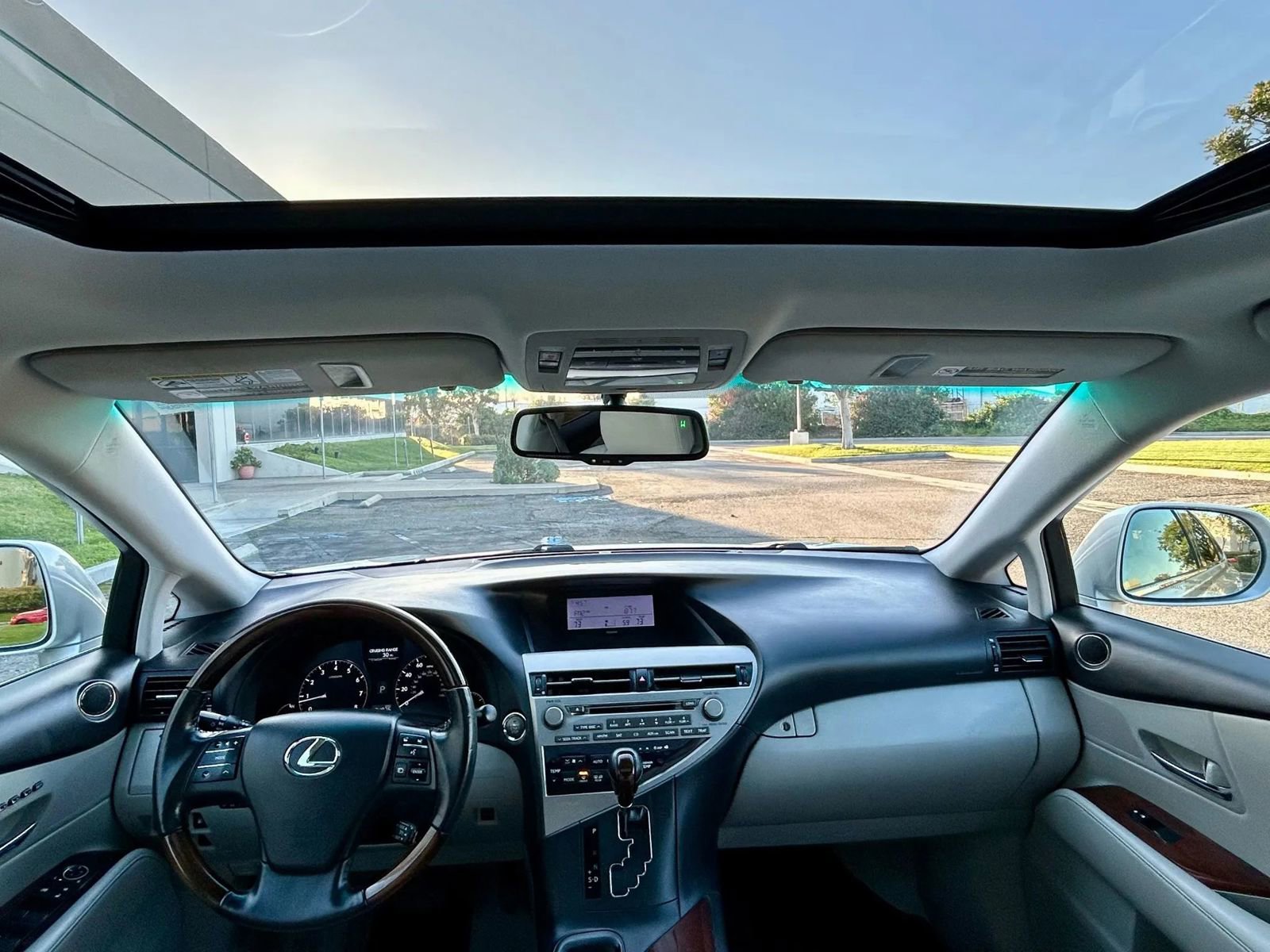 Used 2012 Lexus RX 350 FWD w/ Premium Pkg image 9