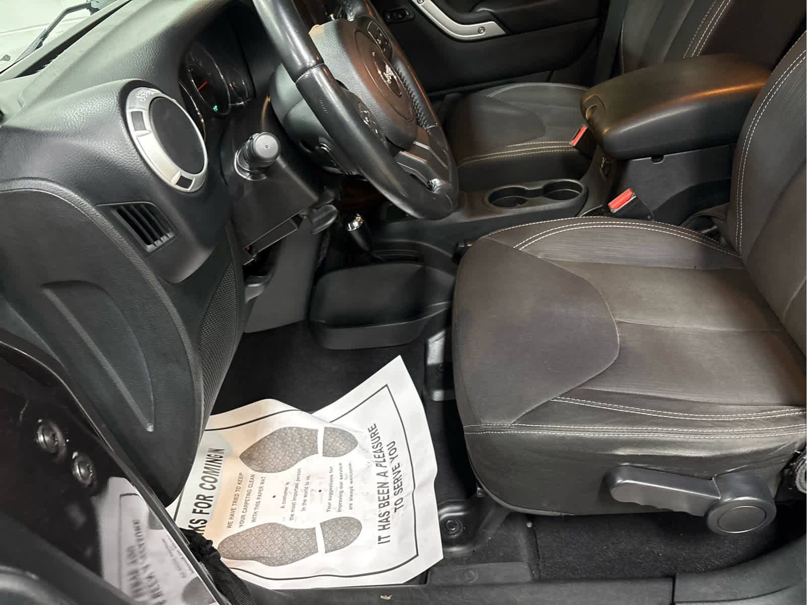 Used 2014 Jeep Wrangler Unlimited Sahara w/ Connectivity Group image 31