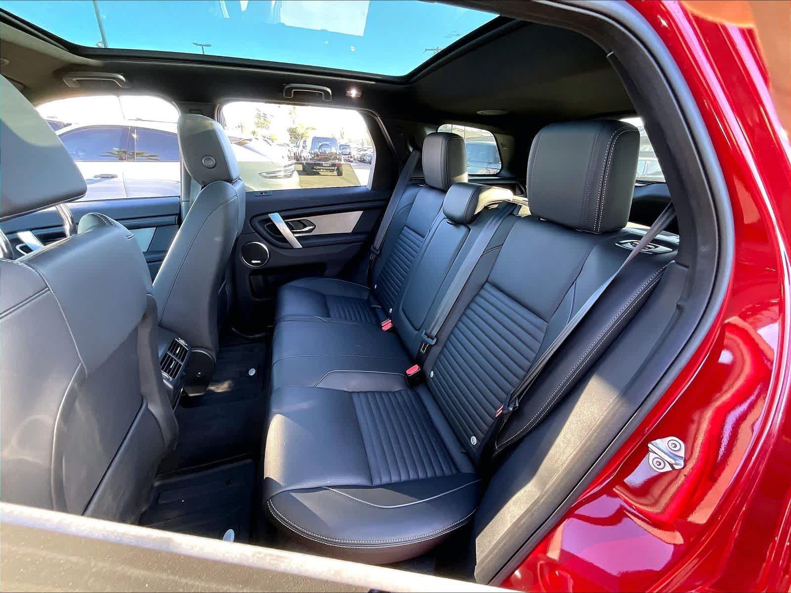 Used 2025 Land Rover Discovery Sport Dynamic SE AWD/4WD image 29