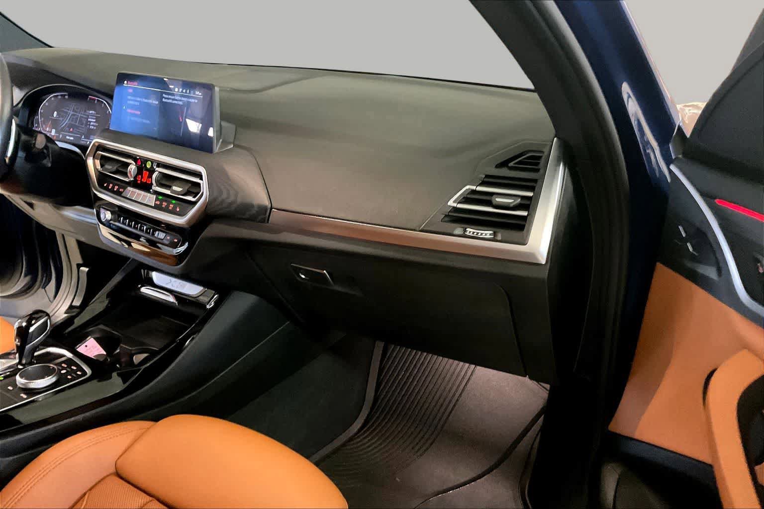 Certified 2024 BMW X3 sDrive30i w/ Convenience Package RWD image 17