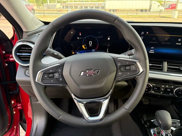 New 2026 Chevrolet Trax LT w/ Sunroof Package FWD image 19