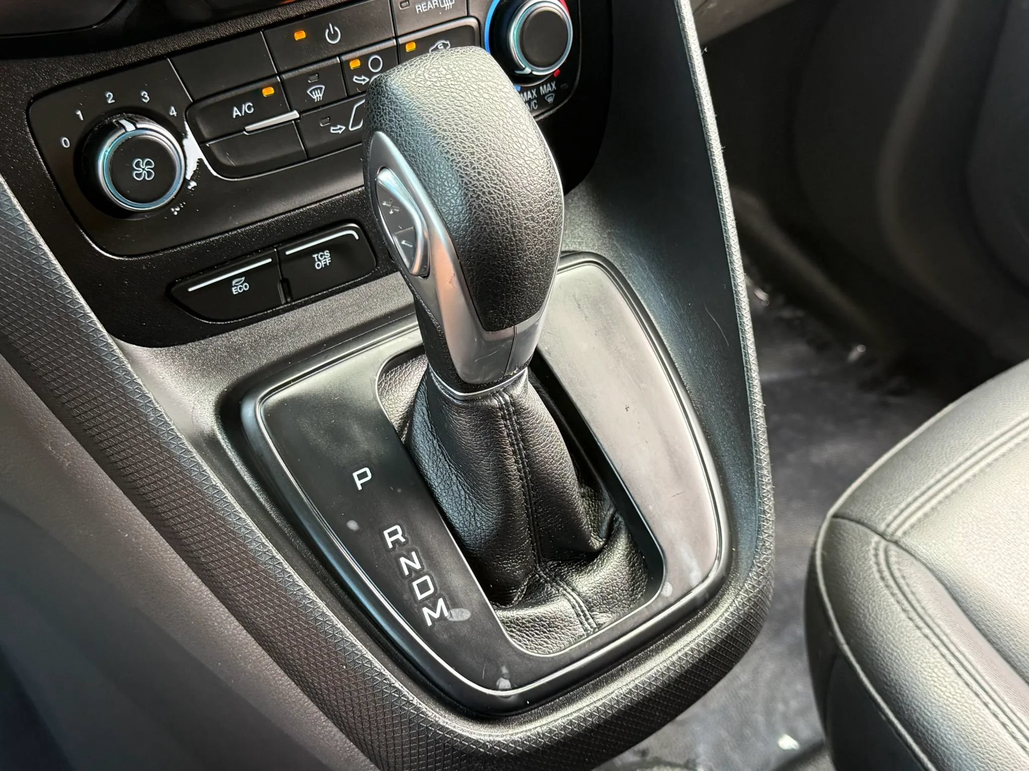 Used 2019 Ford Transit Connect XL FWD image 22