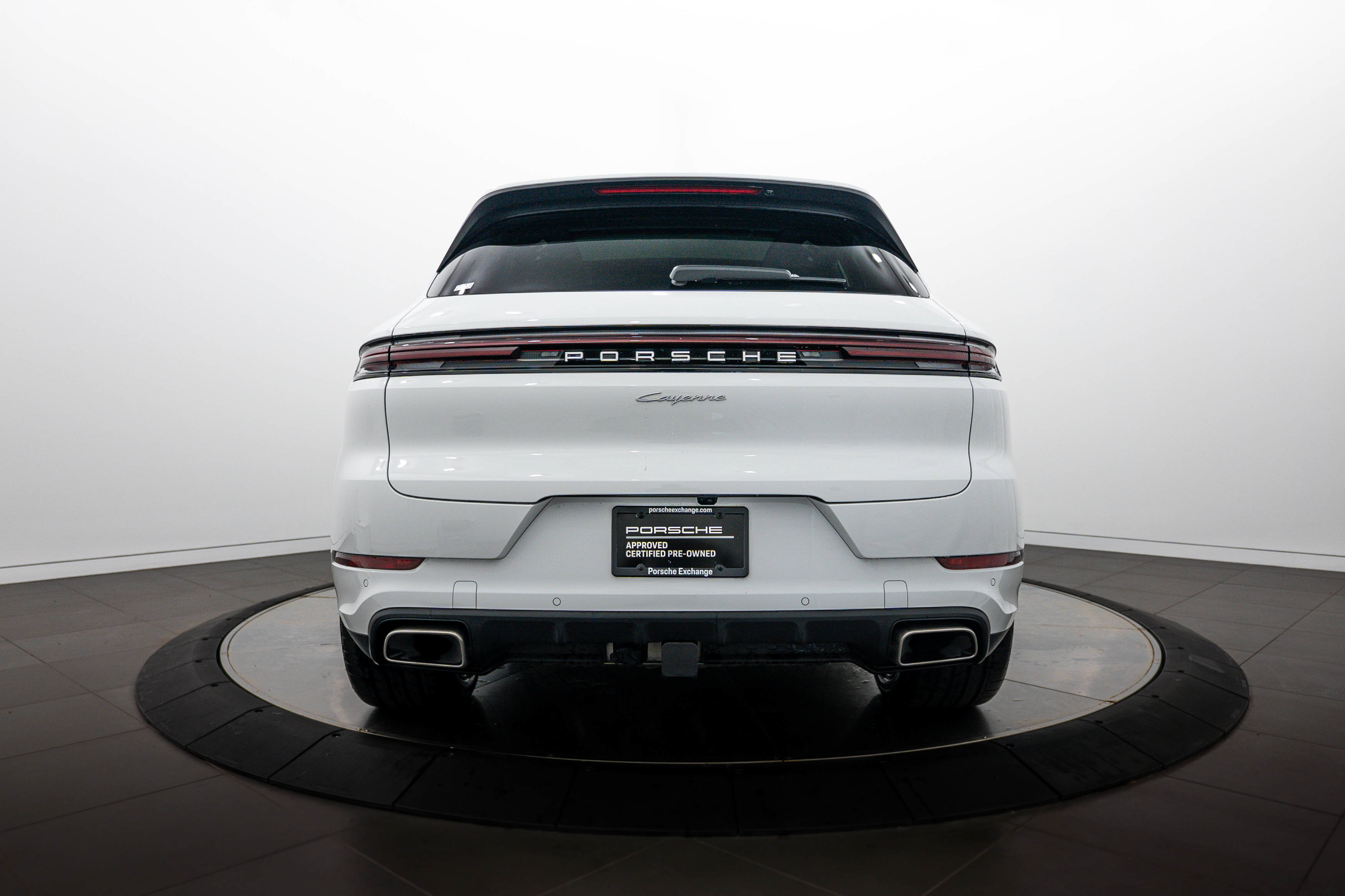Certified 2026 Porsche Cayenne AWD/4WD image 6