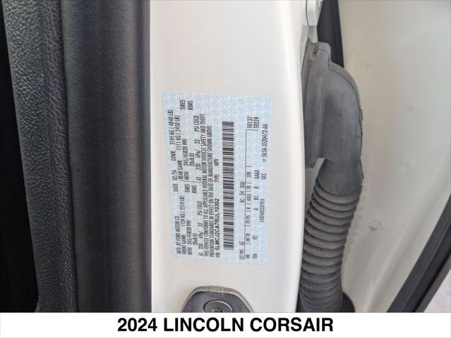 Used 2024 Lincoln Corsair Reserve w/ Equipment Group 201A image 28