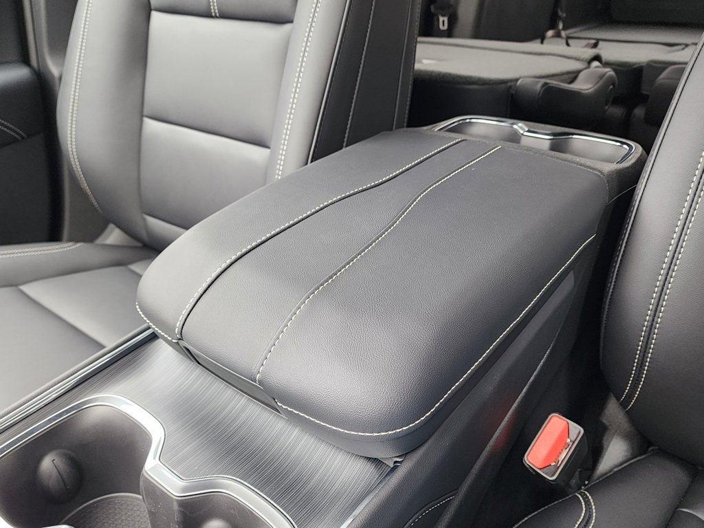 New 2025 GMC Acadia Elevation w/ Super Cruise Package image 34