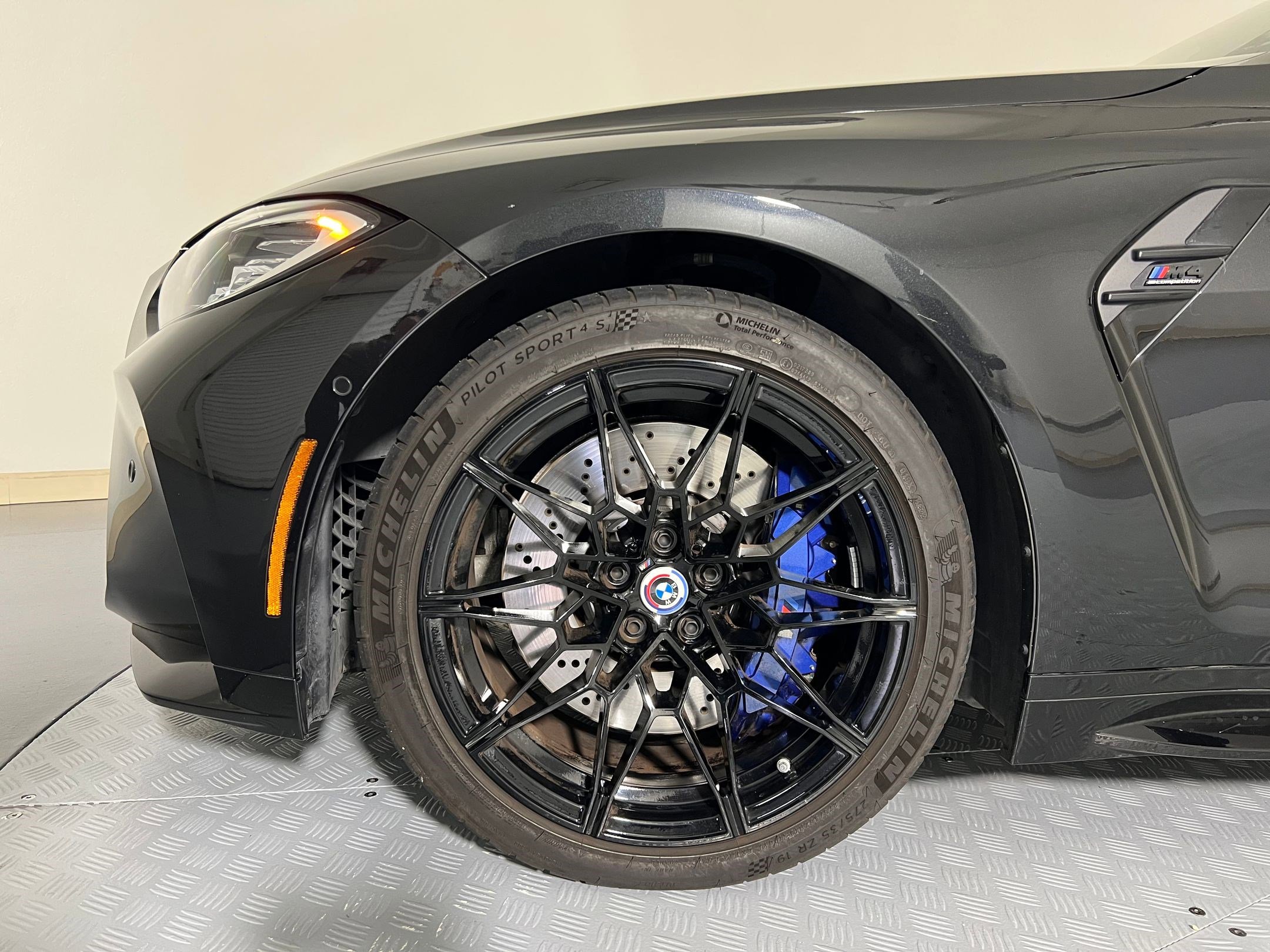Used 2023 BMW M4 xDrive Competition w/ Executive Package image 11
