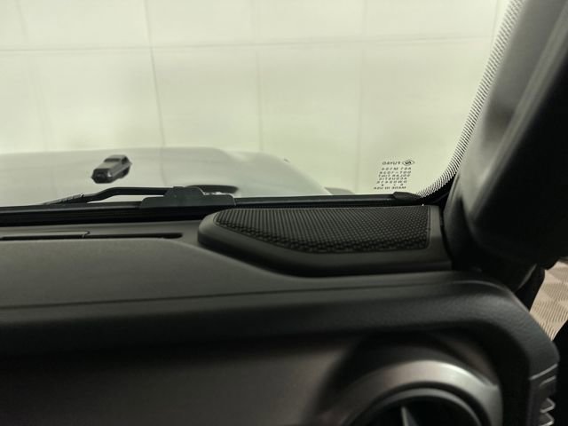 Used 2023 Jeep Wrangler Unlimited w/ Cold Weather Group image 29