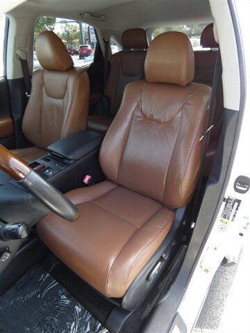 Used 2013 Lexus RX 450h AWD w/ Navigation Pkg image 37