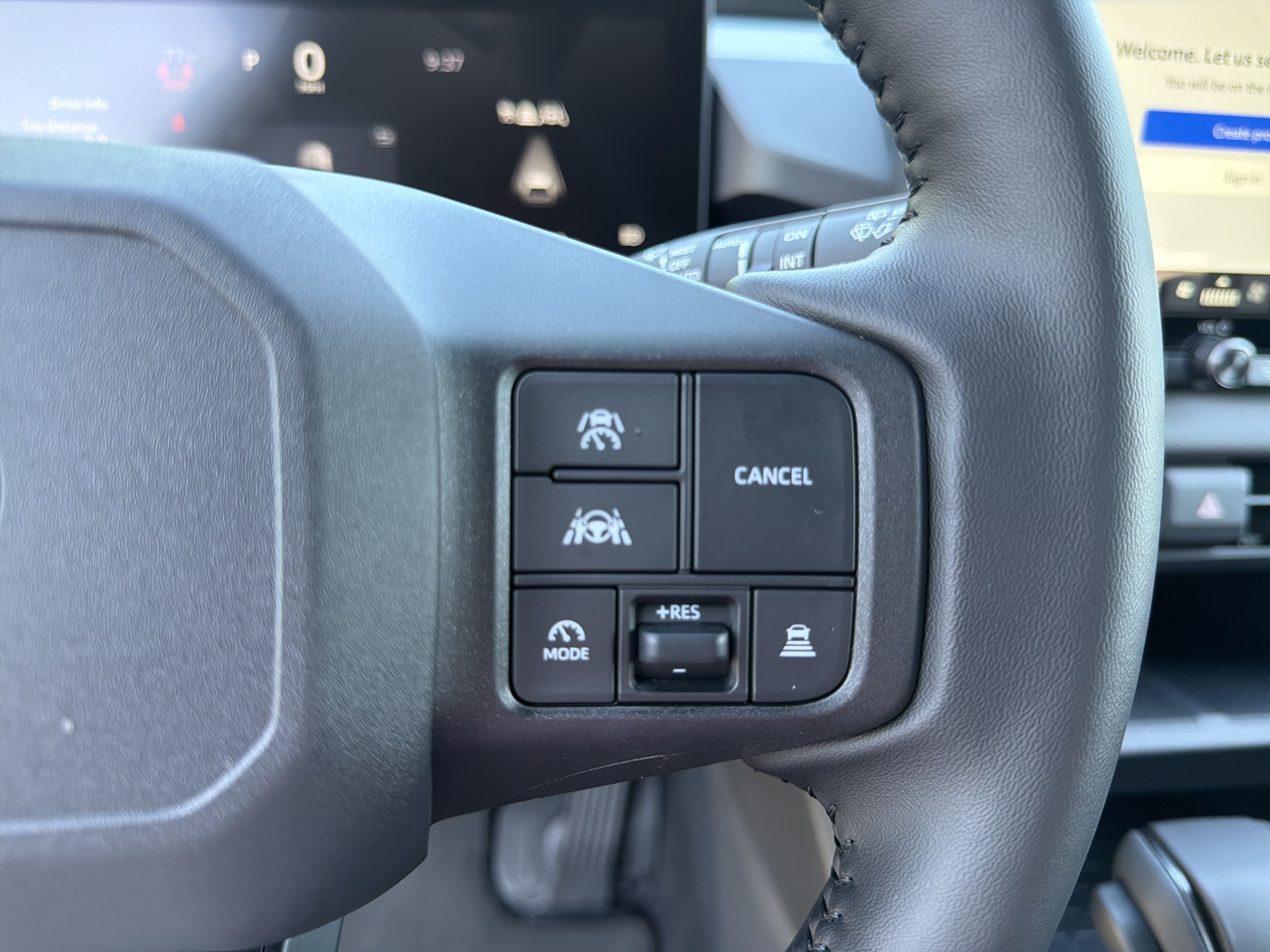 Used 2026 Toyota RAV4 SE w/ Convenience Package AWD/4WD image 26