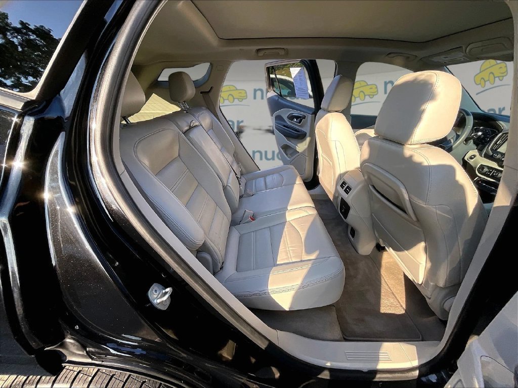 Used 2023 GMC Terrain Denali AWD/4WD image 16