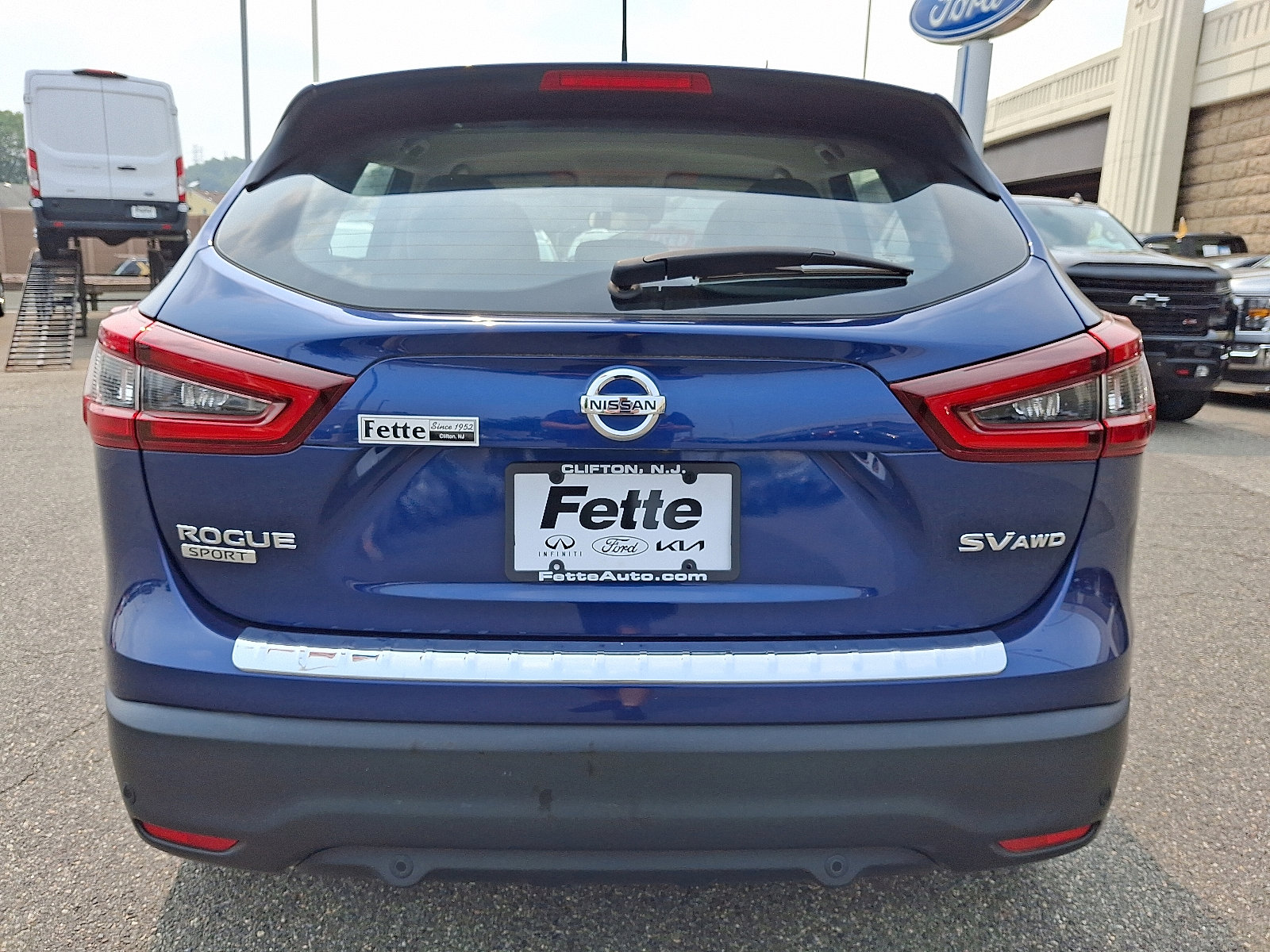 Used 2021 Nissan Rogue Sport SV image 5