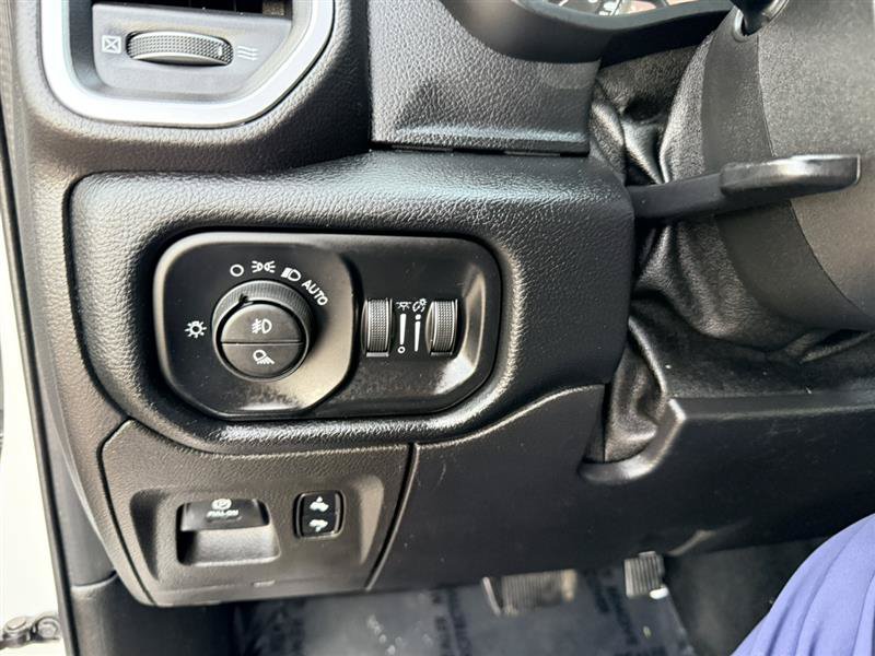 Used 2019 RAM 1500 Big Horn AWD/4WD image 31