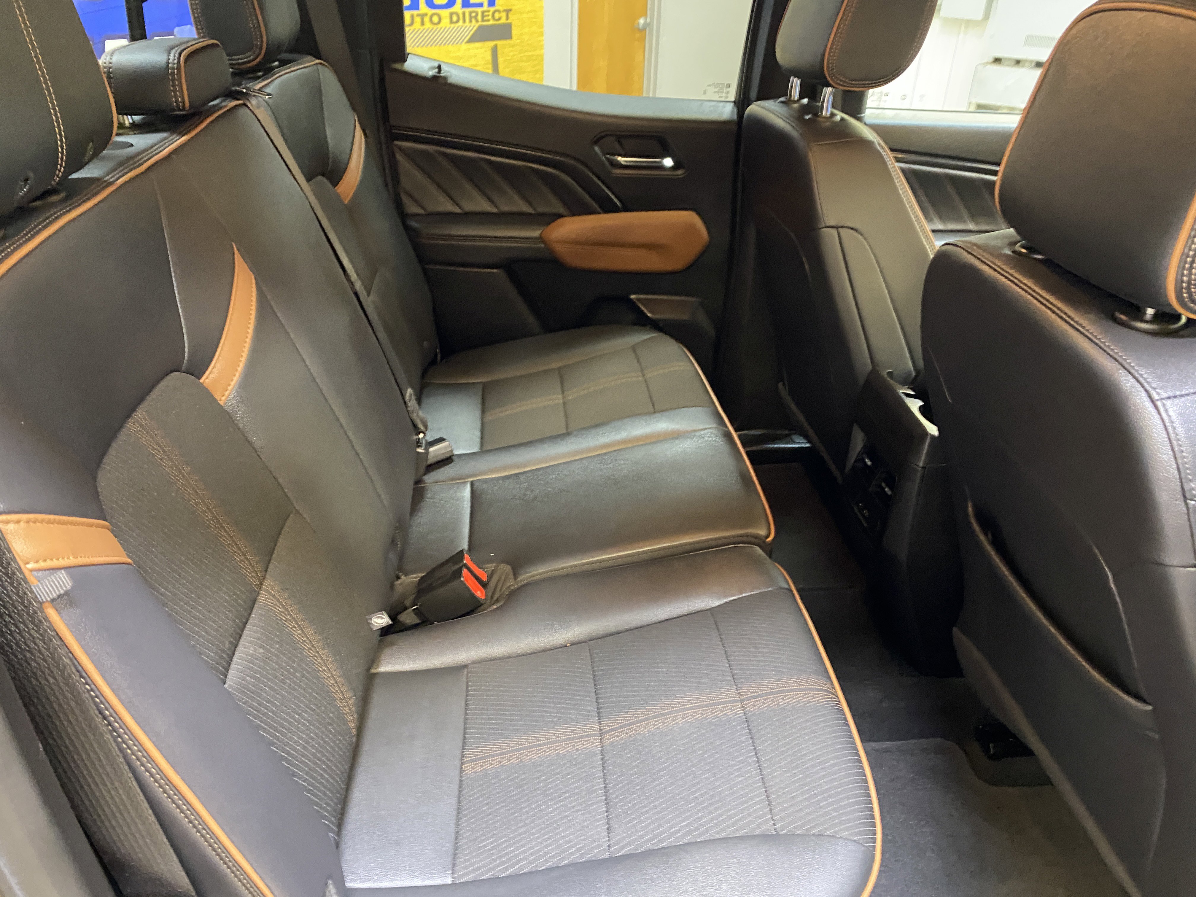 Used 2024 GMC Canyon AT4 image 26