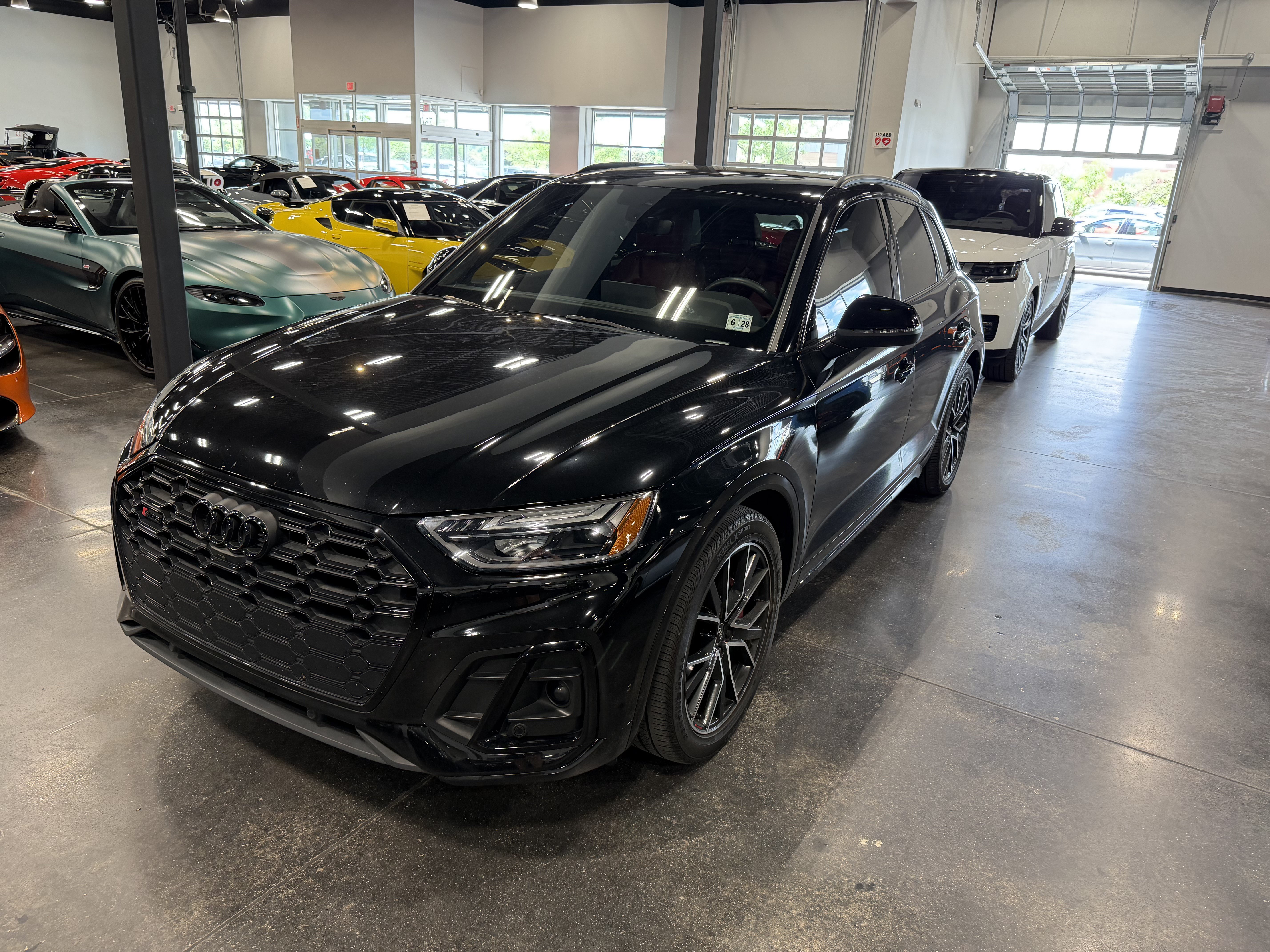 Used 2023 Audi SQ5 Premium Plus w/ Premium Plus Package AWD/4WD image 4