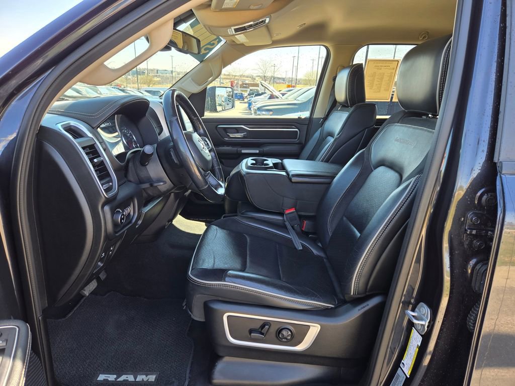 Used 2019 RAM 1500 Laramie image 15