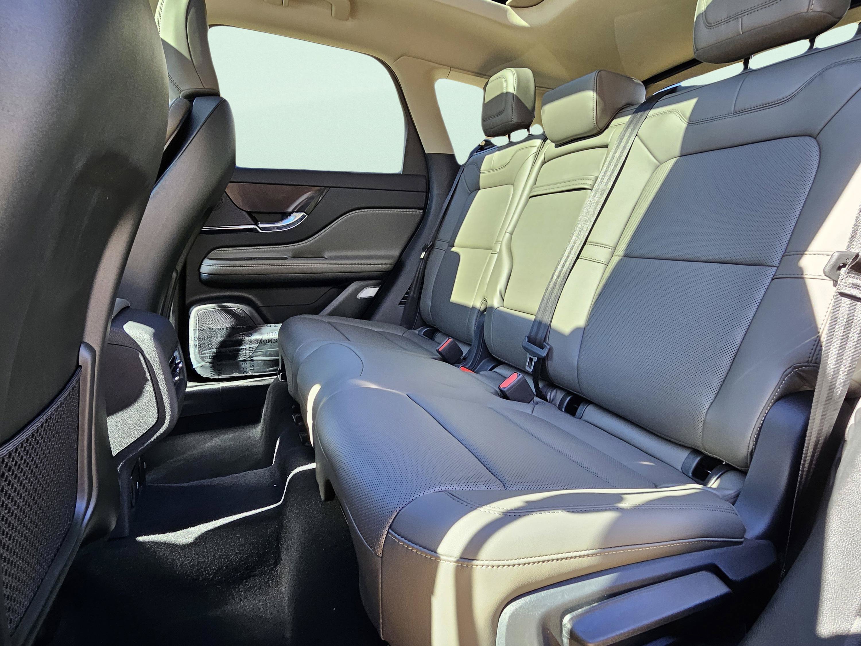 New 2026 Lincoln Corsair Premiere AWD/4WD image 25