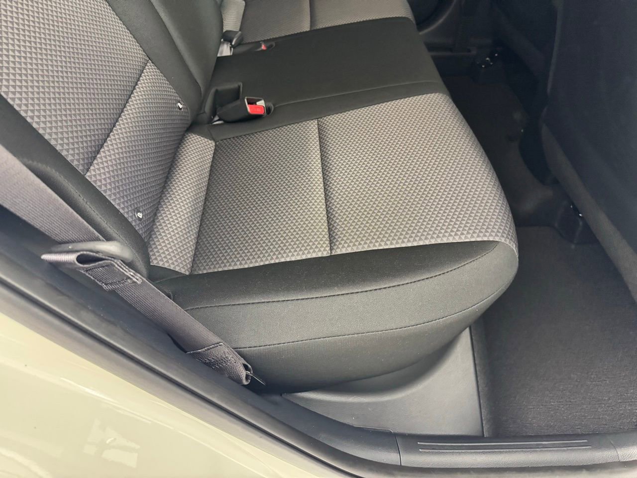 Used 2025 Kia Soul LX w/ LX Technology Package FWD image 38