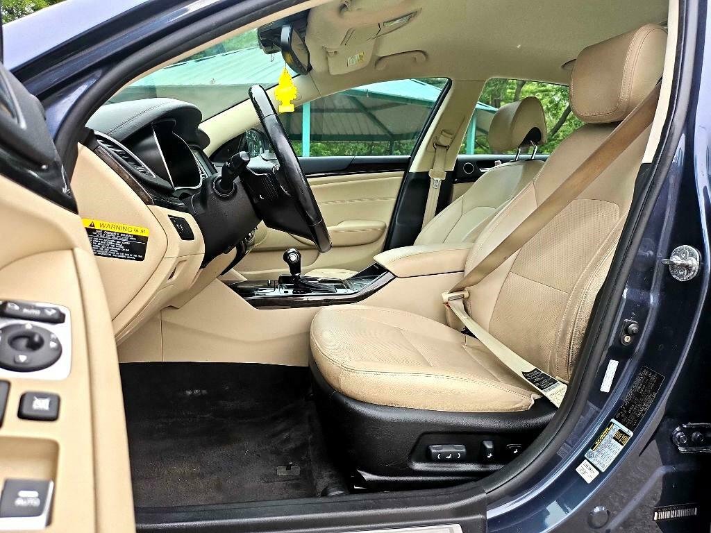 Used 2014 Kia Cadenza Premium image 11