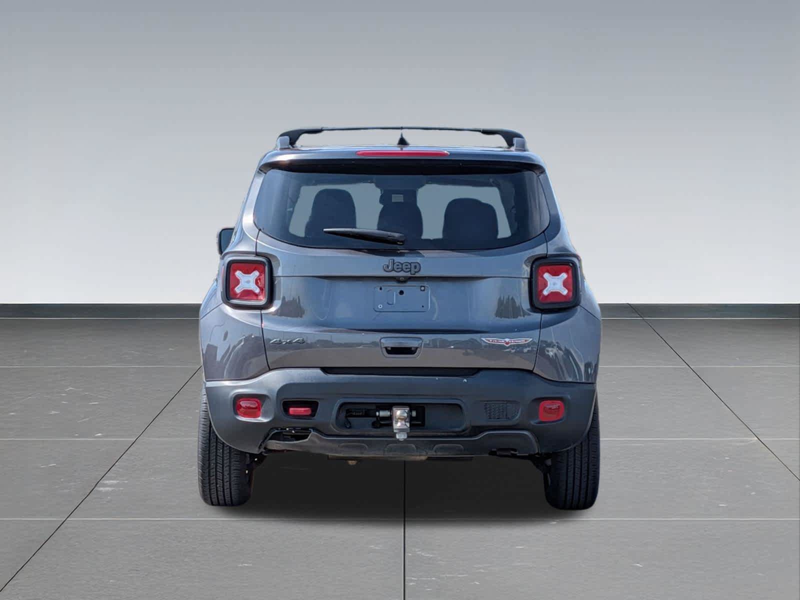 Used 2019 Jeep Renegade Trailhawk AWD/4WD image 4