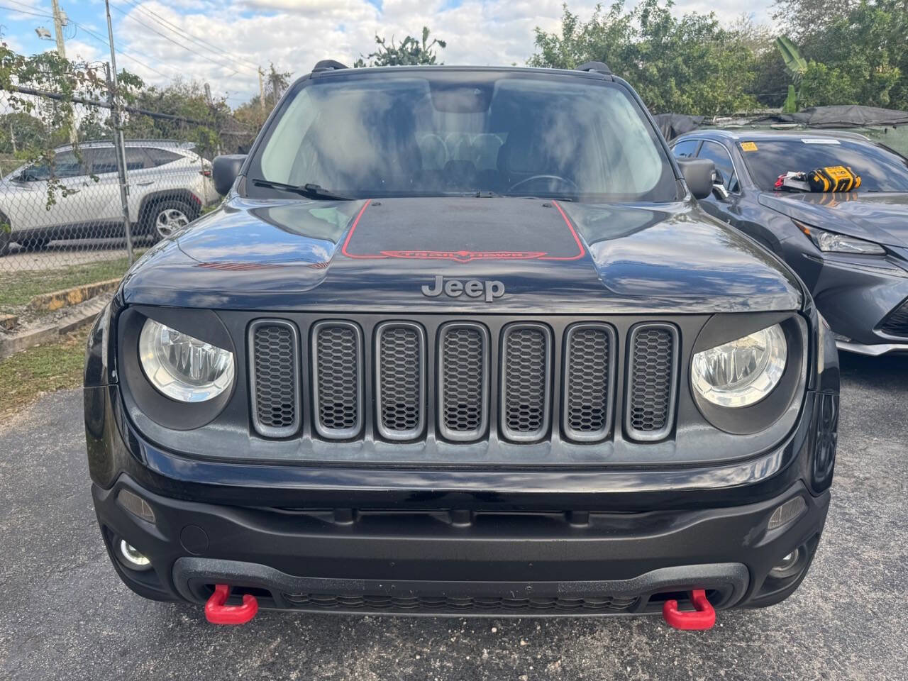 Used 2016 Jeep Renegade Trailhawk w/ Premium Trailhawk Package AWD/4WD image 7