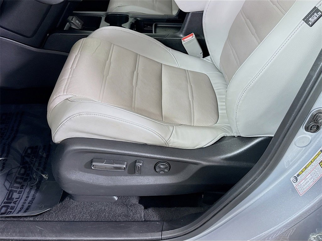 Used 2019 Honda CR-V EX-L image 24