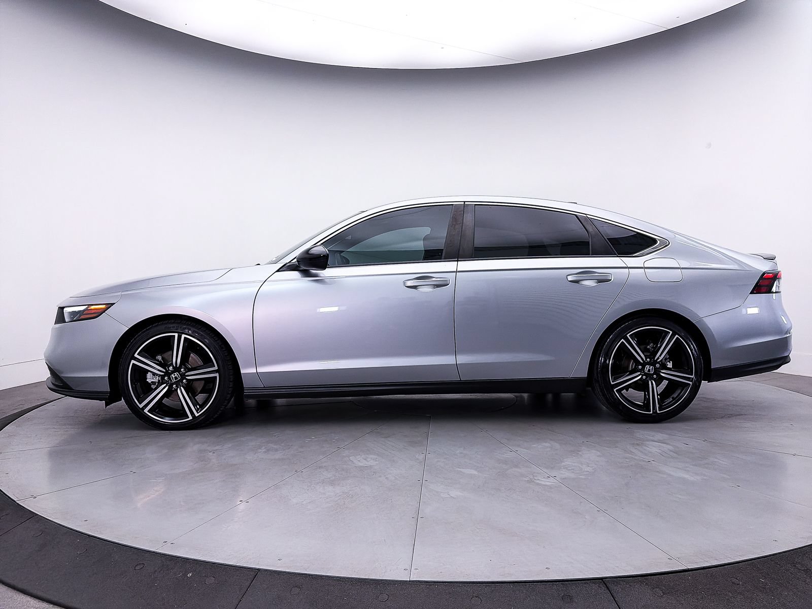 Used 2023 Honda Accord Sport image 41