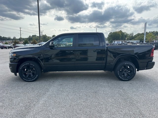 New 2026 RAM 1500 4x4 Crew Cab image 4