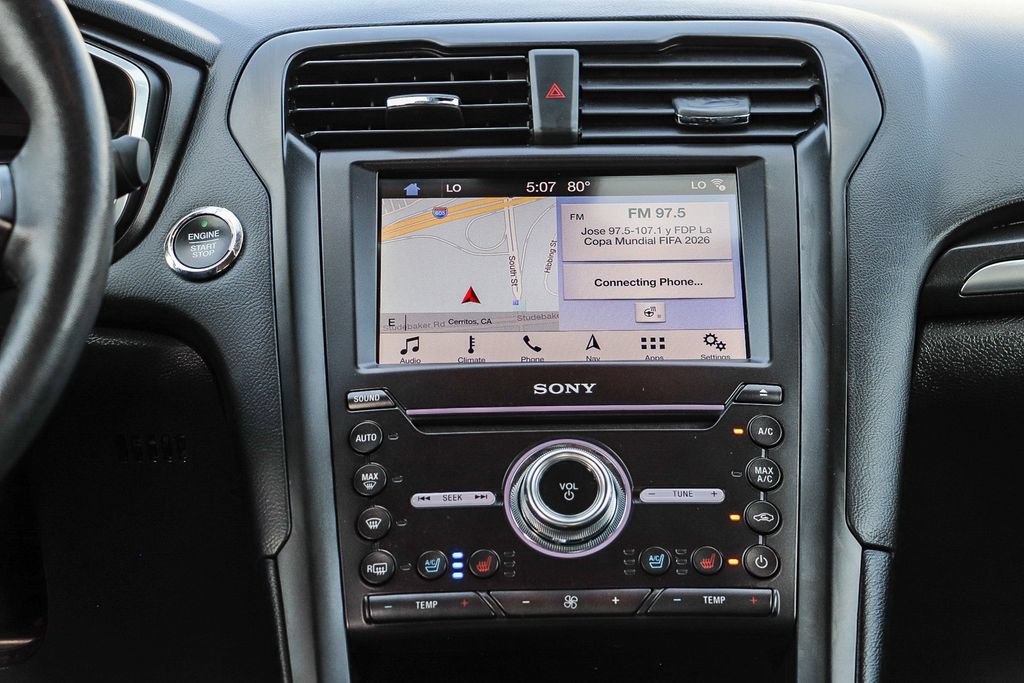Used 2019 Ford Fusion Energi Titanium FWD image 17