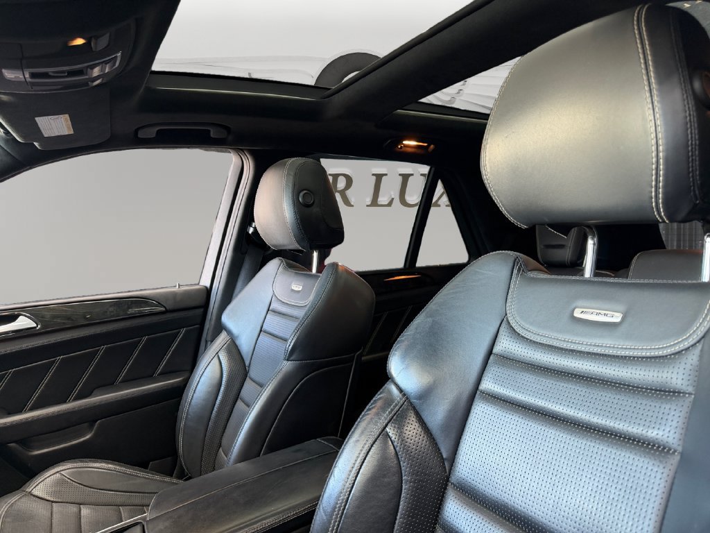 Used 2013 Mercedes-Benz ML 63 AMG 4MATIC image 9