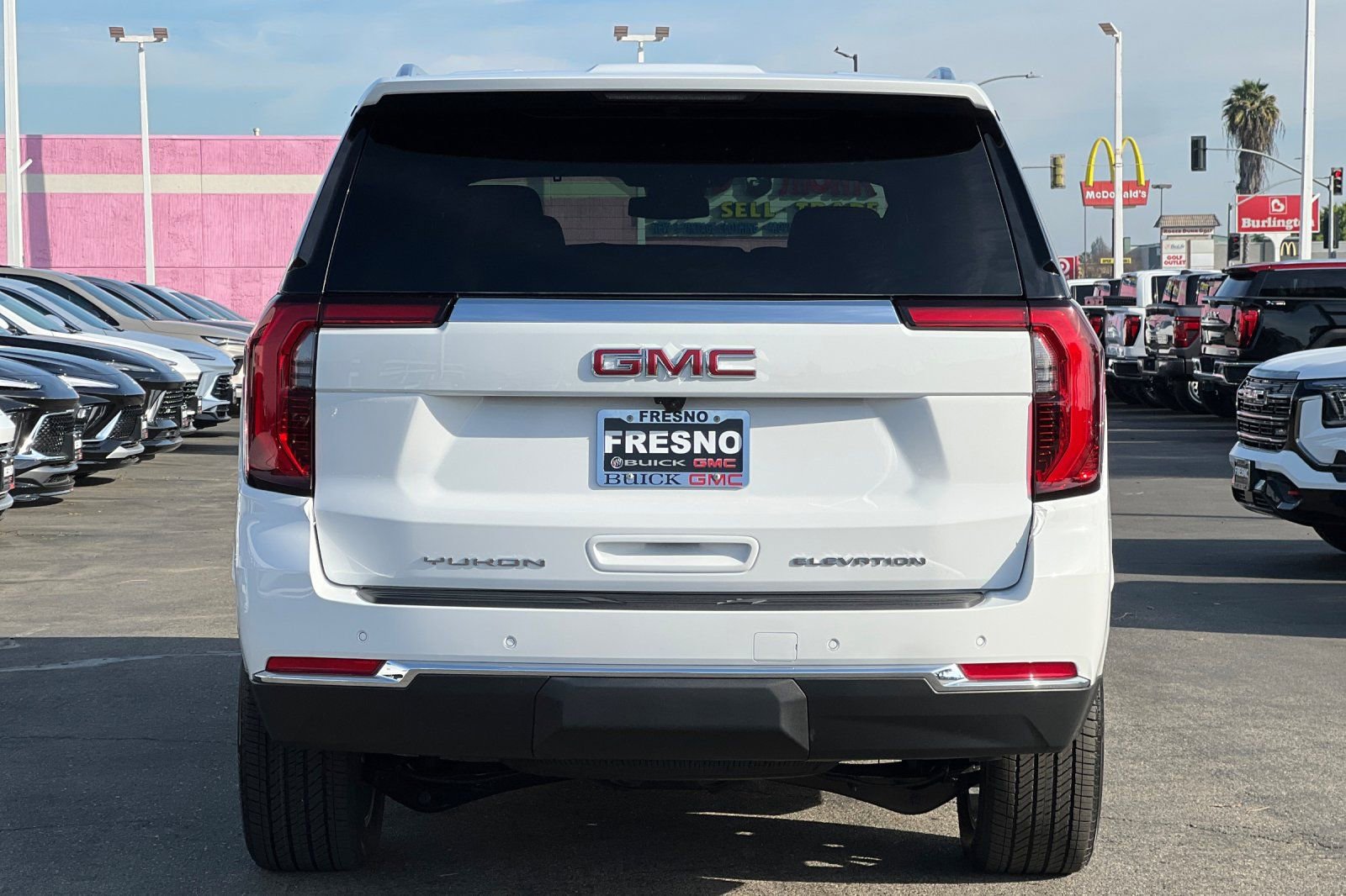 New 2026 GMC Yukon Elevation image 6